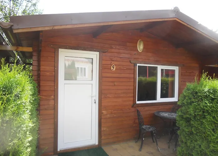 Pension, Camping & Biker Station Zur Deutschen Eiche Ciocanesti photo