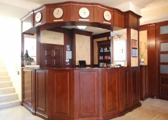 Grand Hotel Perla Ciucasului Tarlungeni photo